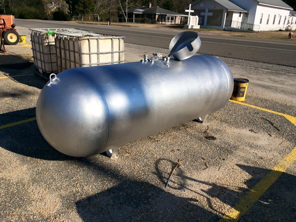 320 gallon propane gas tank