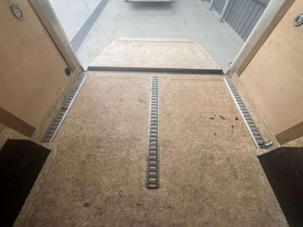USED 2021 Wells Cargo 8.5X20 Cargo Enclosed Trailer 7000 GVW NRgQfgz1c3hd